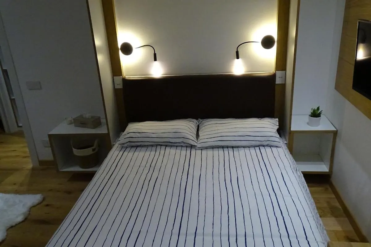 Studio Design Close To The Cathedral Mailand Apartment