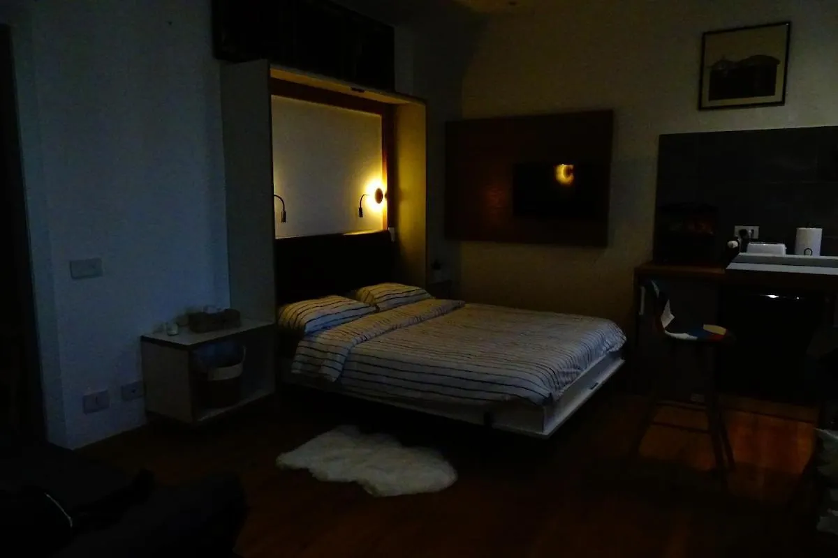 Studio Design Close To The Cathedral Mailand 0*,  Italien