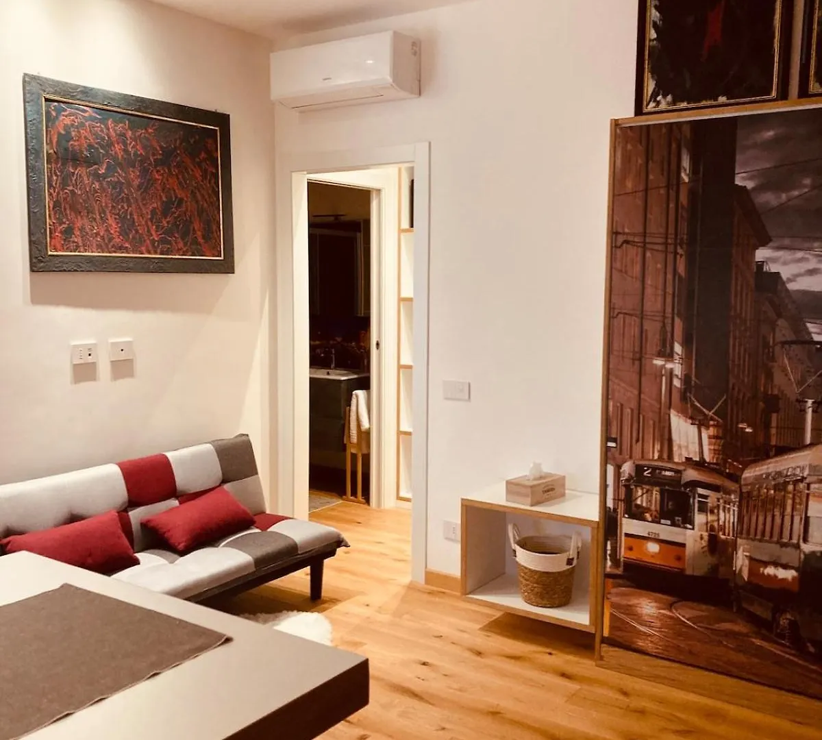 Studio Design Close To The Cathedral Mailand Apartment