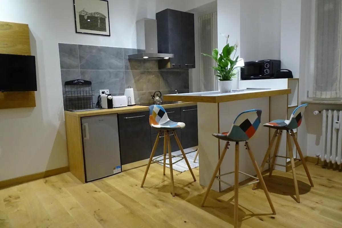 Appartement Studio Design Close To The Cathedral Milan