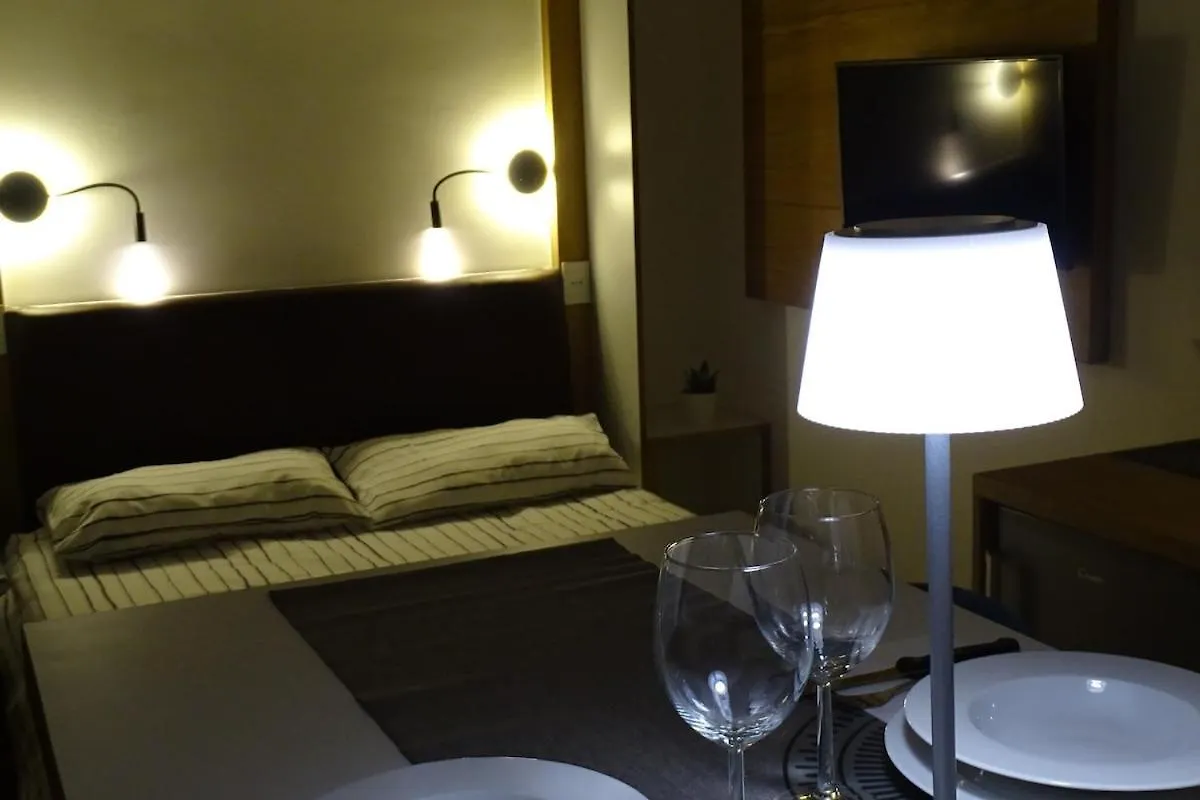 Studio Design Close To The Cathedral Milan Italie